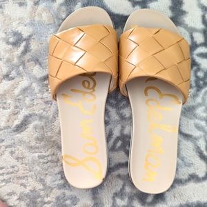 Sam Edelman quilted nude slides nwot